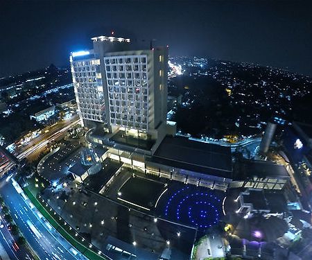 The Margo Hotel Depok Exterior photo