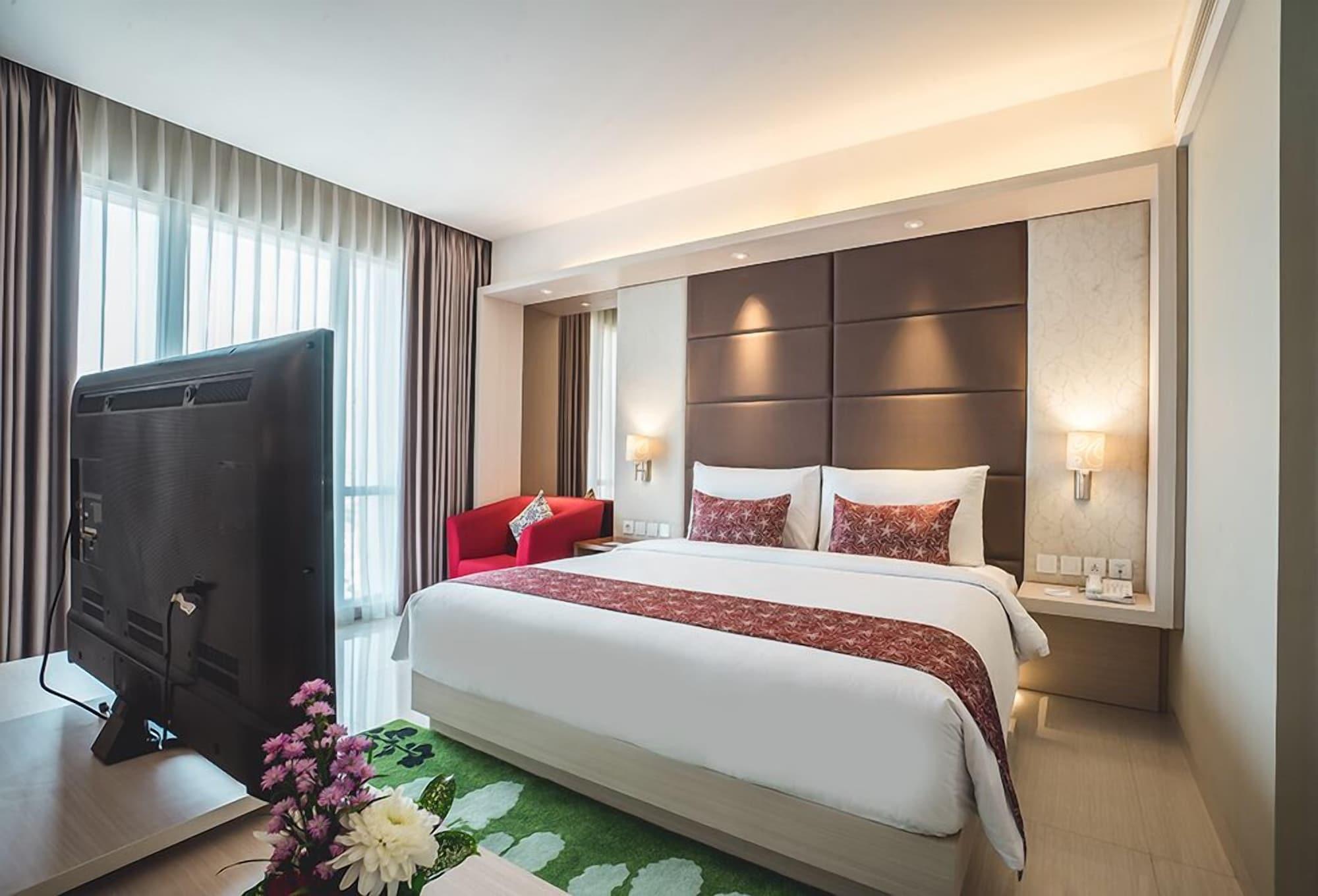 The Margo Hotel Depok Exterior photo