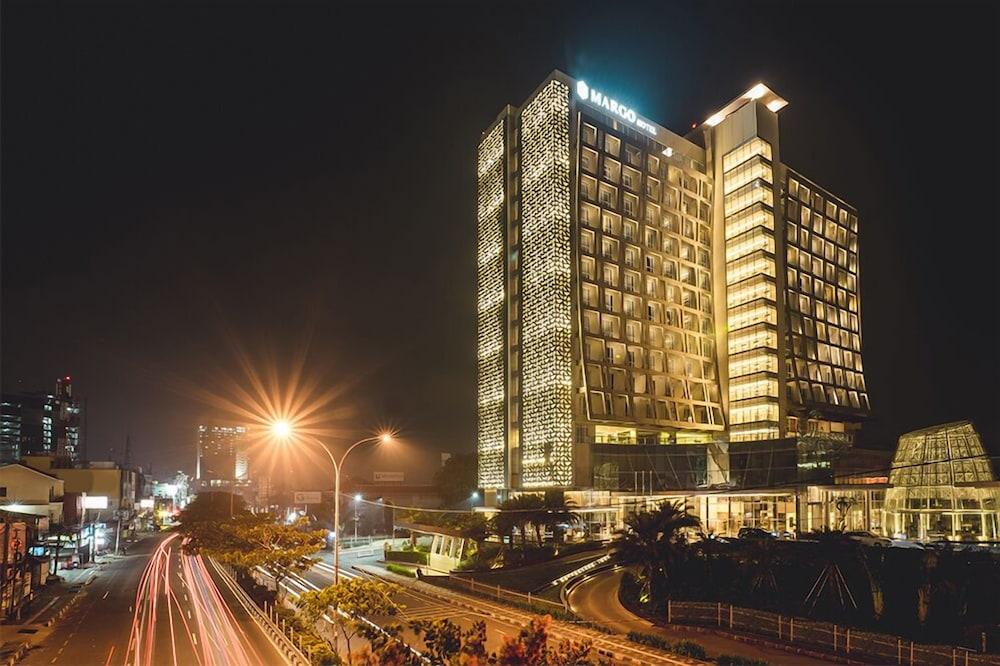 The Margo Hotel Depok Exterior photo