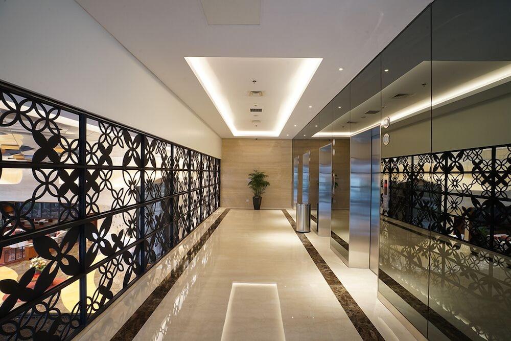 The Margo Hotel Depok Exterior photo