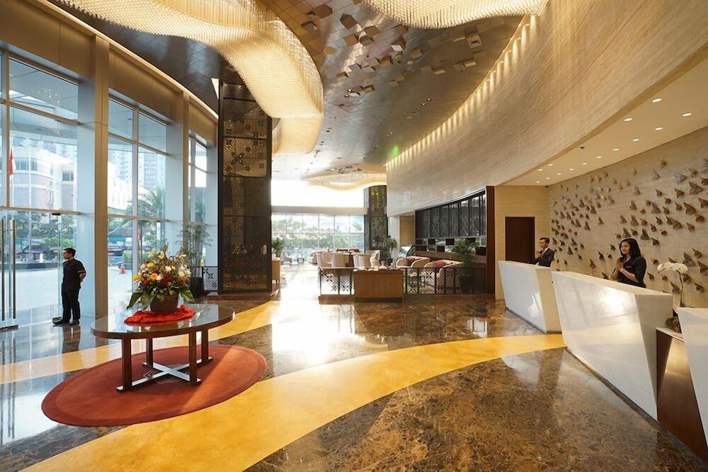 The Margo Hotel Depok Exterior photo